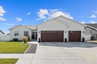 2212 Gleneagles BOULEVARD, Billings, MT 59105