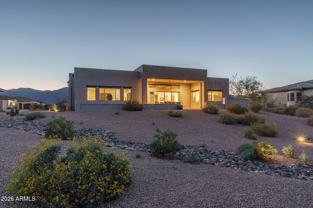 8721 N 193RD Drive, Waddell, AZ 85355