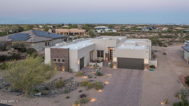 8721 N 193RD Drive, Waddell, AZ 85355