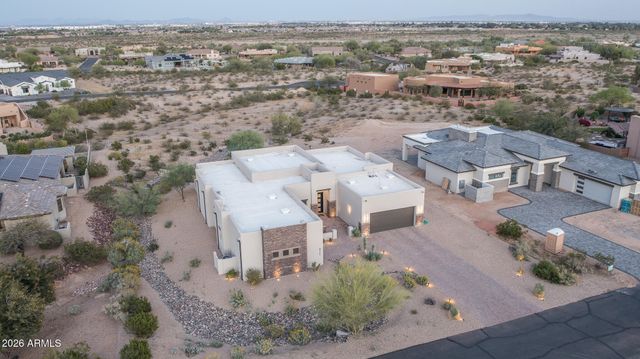 8721 N 193RD Drive, Waddell, AZ 85355