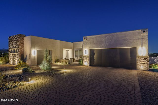 8721 N 193RD Drive, Waddell, AZ 85355