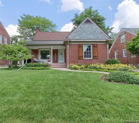 1910 Bonnie View Drive Drive, Royal Oak, MI 48073