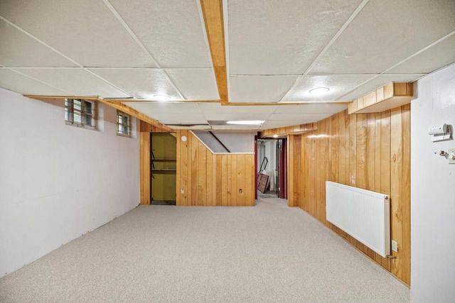 2918 N Hackett AVENUE, Milwaukee, WI 53211