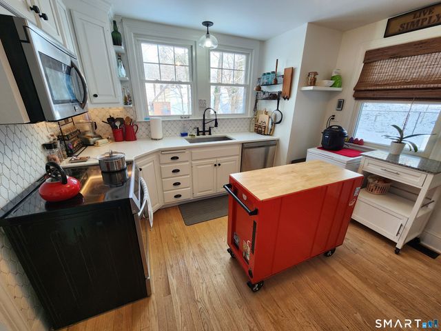 179 Winthrop Terrace, Meriden, CT 06451