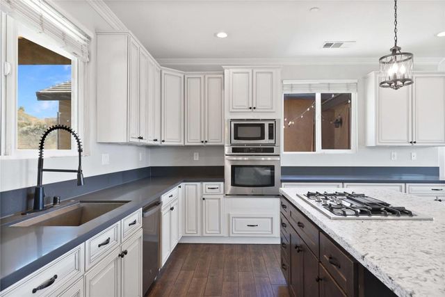 33577 Daily Rd, Menifee, CA 92584