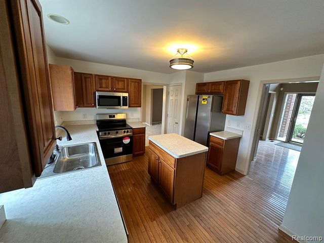 3410 Niagara Avenue, Canton, MI 48188