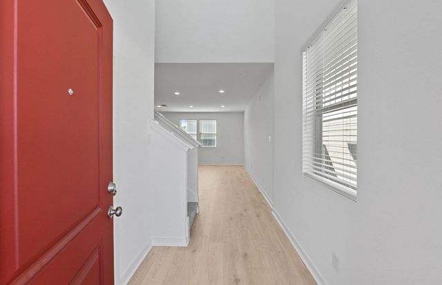 105 Green Berets BND, Jarrell, TX 76537