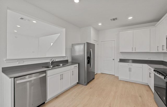 105 Green Berets BND, Jarrell, TX 76537