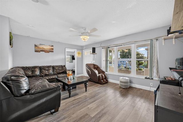 6313 WILLOW OAK LANE, Orlando, FL 32809