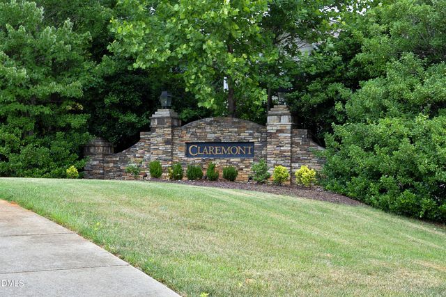 428 Claremont Drive, Chapel Hill, NC 27516