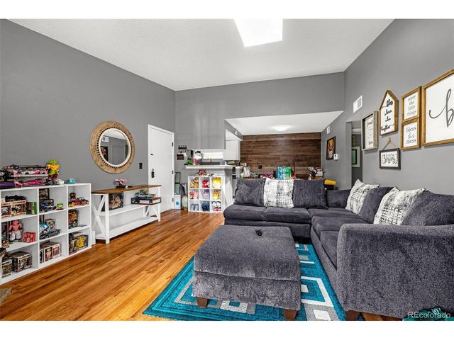 18301 E Kepner Pl 201, Aurora, CO 80017