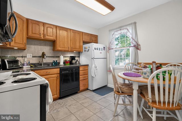 1842 ABERDEEN CIR, Crofton, MD 21114