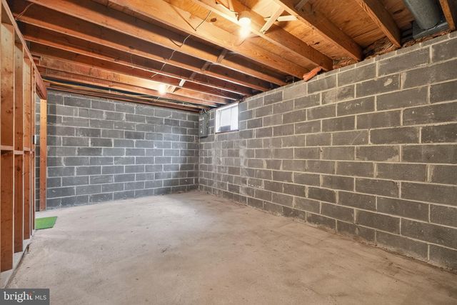 1842 ABERDEEN CIR, Crofton, MD 21114