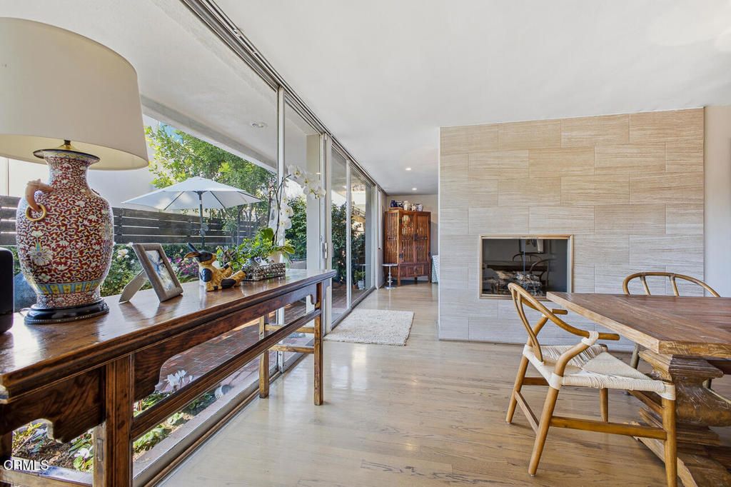 Image 13 of property listing at 1000 S Orange Grove Boulevard 23, Pasadena, CA 91105