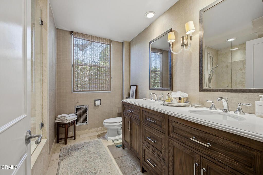 Image 19 of property listing at 1000 S Orange Grove Boulevard 23, Pasadena, CA 91105