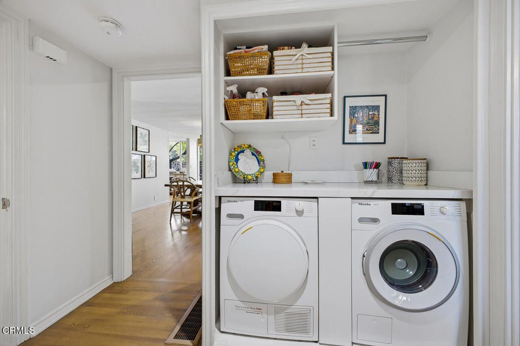 Image 21 of property listing at 1000 S Orange Grove Boulevard 23, Pasadena, CA 91105