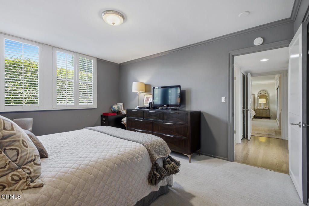 Image 24 of property listing at 1000 S Orange Grove Boulevard 23, Pasadena, CA 91105