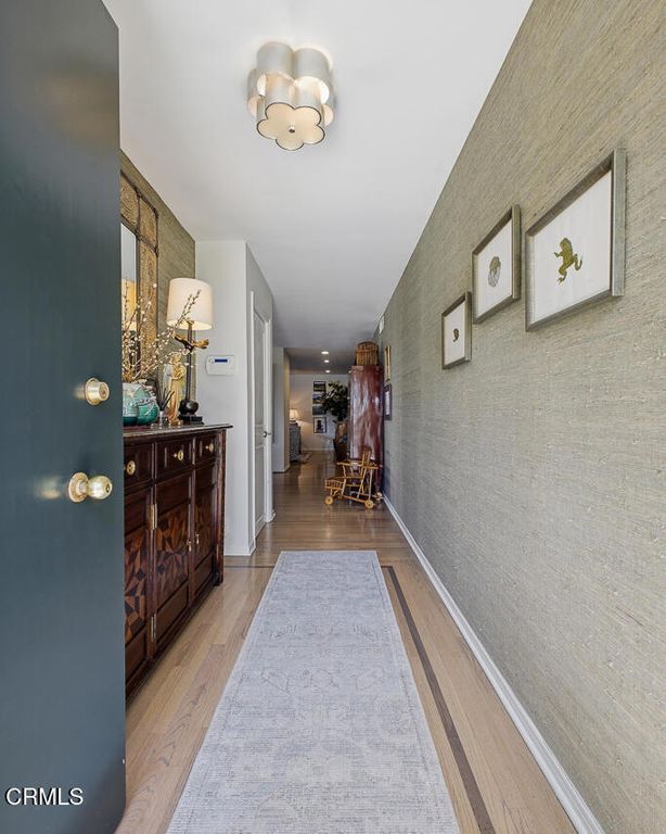 Image 4 of property listing at 1000 S Orange Grove Boulevard 23, Pasadena, CA 91105