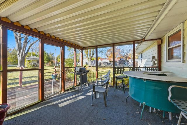 8507 Sandstone Court, New Haven, IN 46774