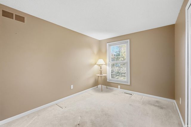 8507 Sandstone Court, New Haven, IN 46774