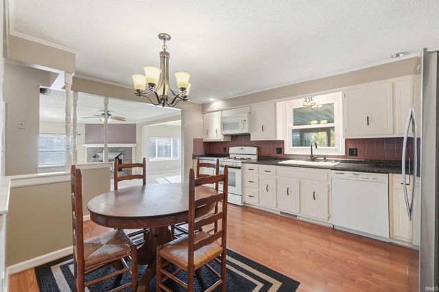 8507 Sandstone Court, New Haven, IN 46774