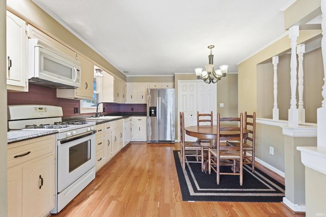 8507 Sandstone Court, New Haven, IN 46774