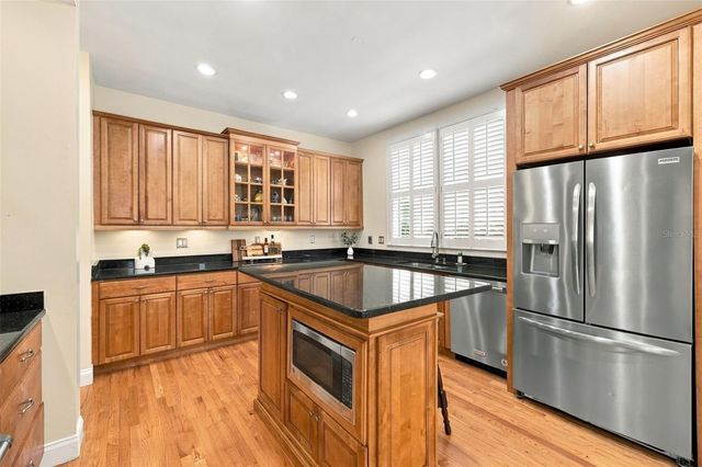 1801 W HILLS AVENUE, Tampa, FL 33606