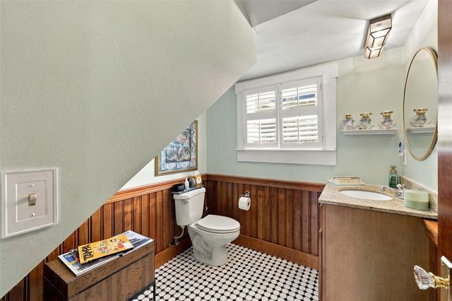 1801 W HILLS AVENUE, Tampa, FL 33606