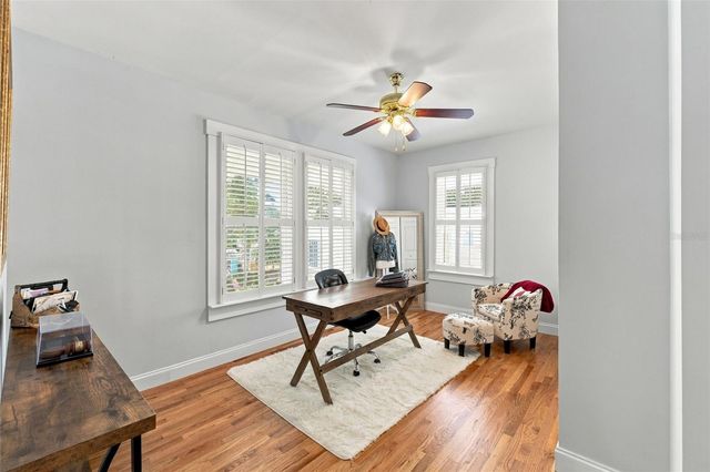 1801 W HILLS AVENUE, Tampa, FL 33606