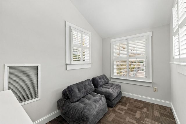 1801 W HILLS AVENUE, Tampa, FL 33606