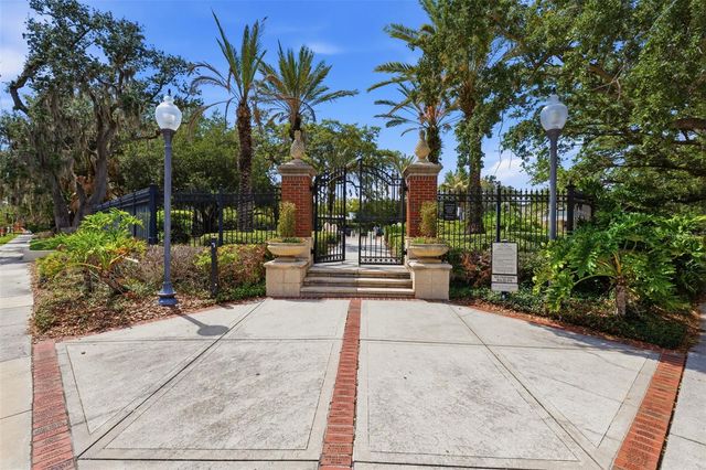 1801 W HILLS AVENUE, Tampa, FL 33606