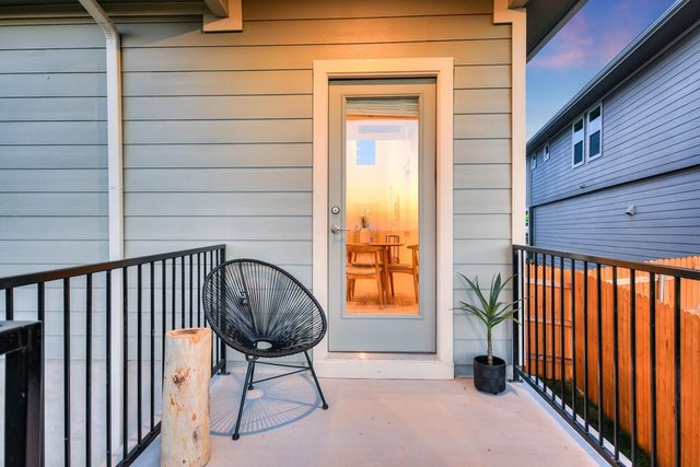 7400 Daves Landing DR, Austin, TX 78724