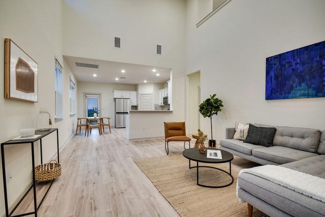 7400 Daves Landing DR, Austin, TX 78724