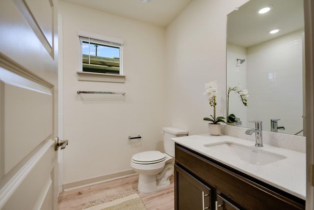 7400 Daves Landing DR, Austin, TX 78724