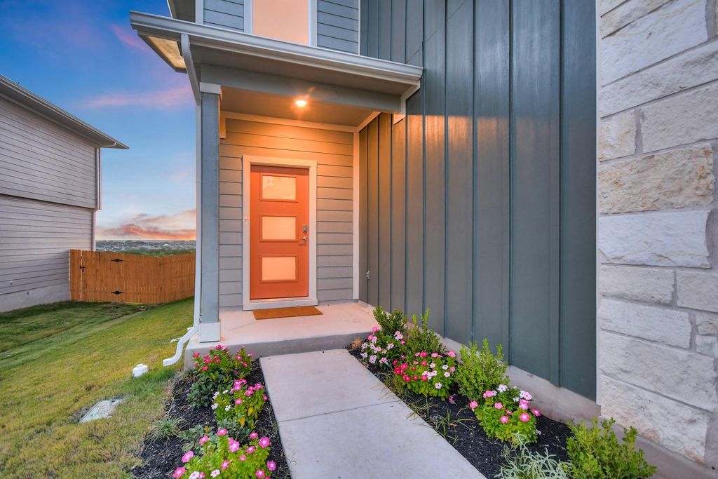 7400 Daves Landing DR, Austin, TX 78724