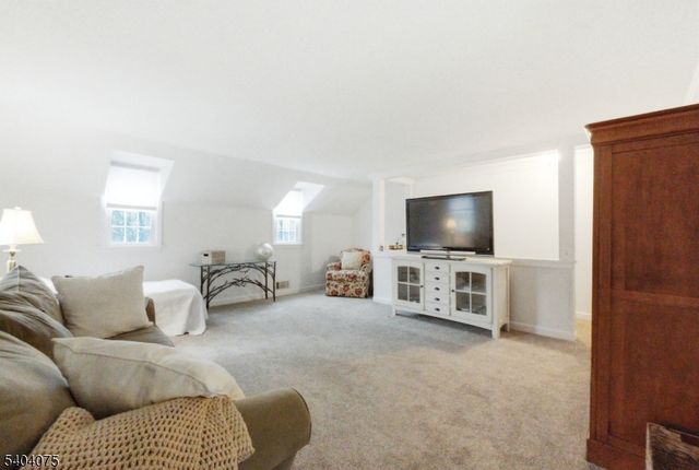 14 Golden Crowned Kinglet, Allamuchy Twp., NJ 07840