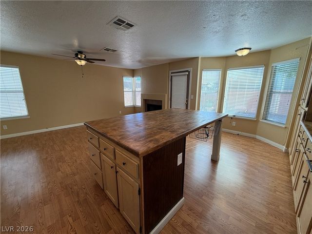 1520 Imperial Cup Drive, Las Vegas, NV 89117