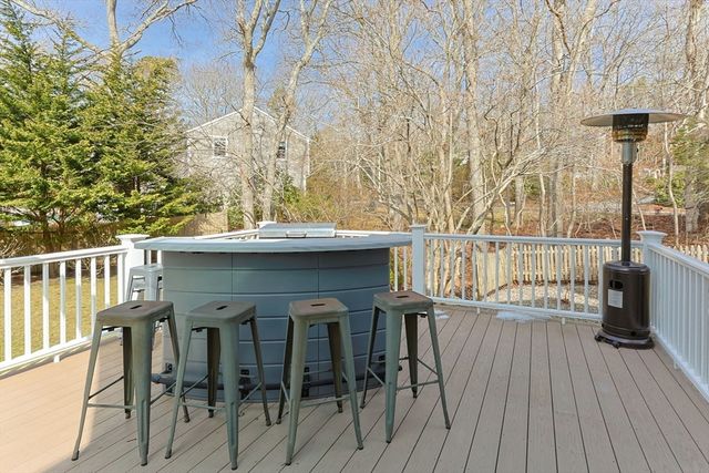 17 Kettle Drum Lane, Sandwich, MA 02537