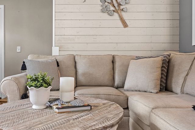 17 Kettle Drum Lane, Sandwich, MA 02537