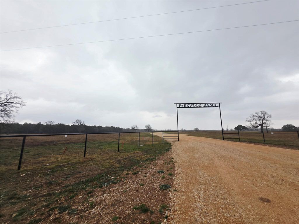 TBD Tbd, Smithville, TX 78957