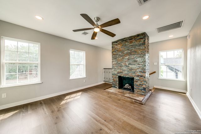 811 W Kings, San Antonio, TX 78212