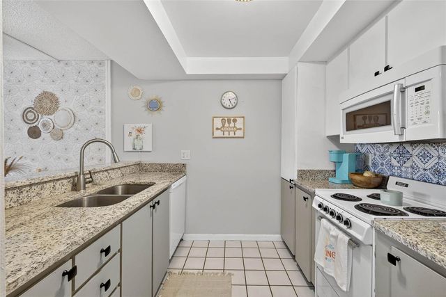 2614 COVE CAY DRIVE 405, Clearwater, FL 33760