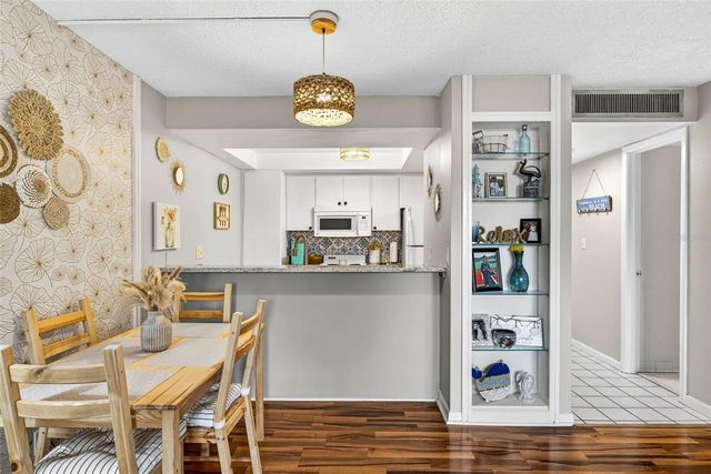 2614 COVE CAY DRIVE 405, Clearwater, FL 33760