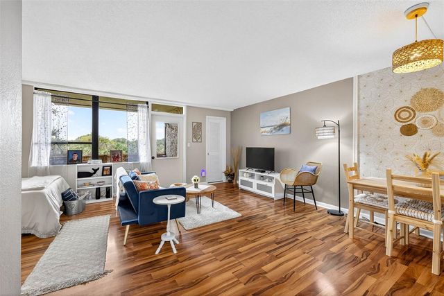 2614 COVE CAY DRIVE 405, Clearwater, FL 33760