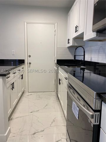 3550 NW 8th Ave 616, Pompano Beach, FL 33064