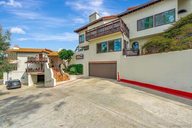 4016 Ampudia, San Diego, CA 92110