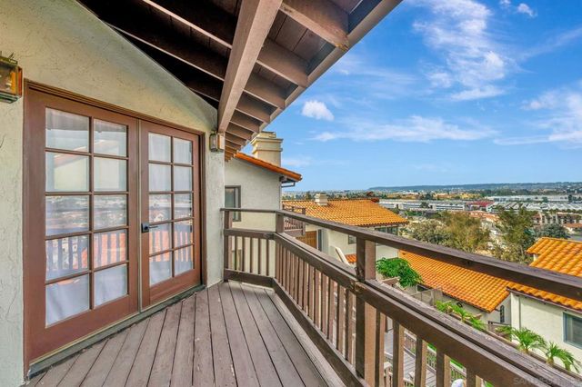 4016 Ampudia, San Diego, CA 92110