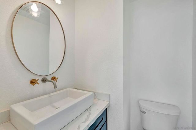 4016 Ampudia, San Diego, CA 92110