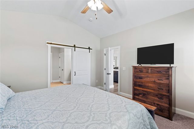 2487 Ledgestone Drive NW, Uniontown, OH 44685