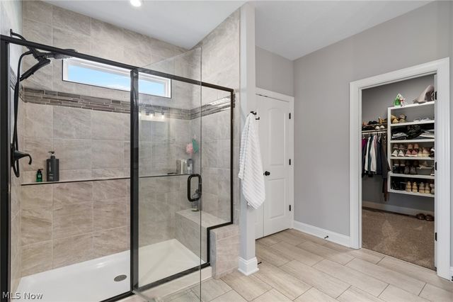 2487 Ledgestone Drive NW, Uniontown, OH 44685